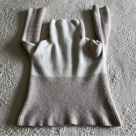 Ann Taylor ribbed heavy gauge 2 toned wide turtleneck - Picture 5 of 9